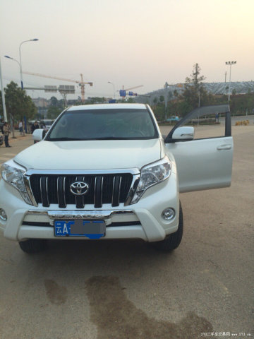 【昆明市二手丰田霸道】二手2700 中东版报价