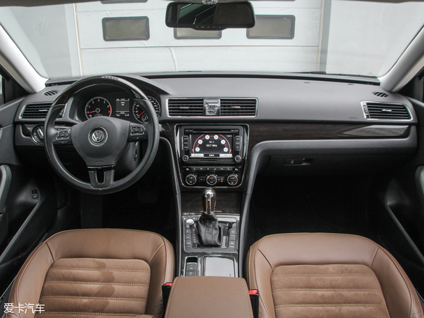 上海大眾2014款帕薩特