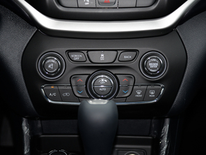 Jeep2015款自由光