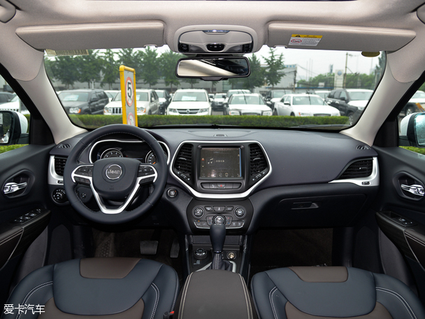 Jeep2015款自由光