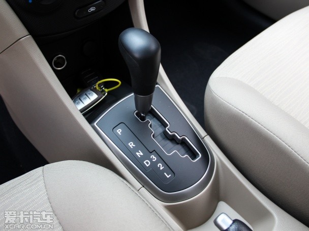 北京現(xiàn)代2014款瑞納