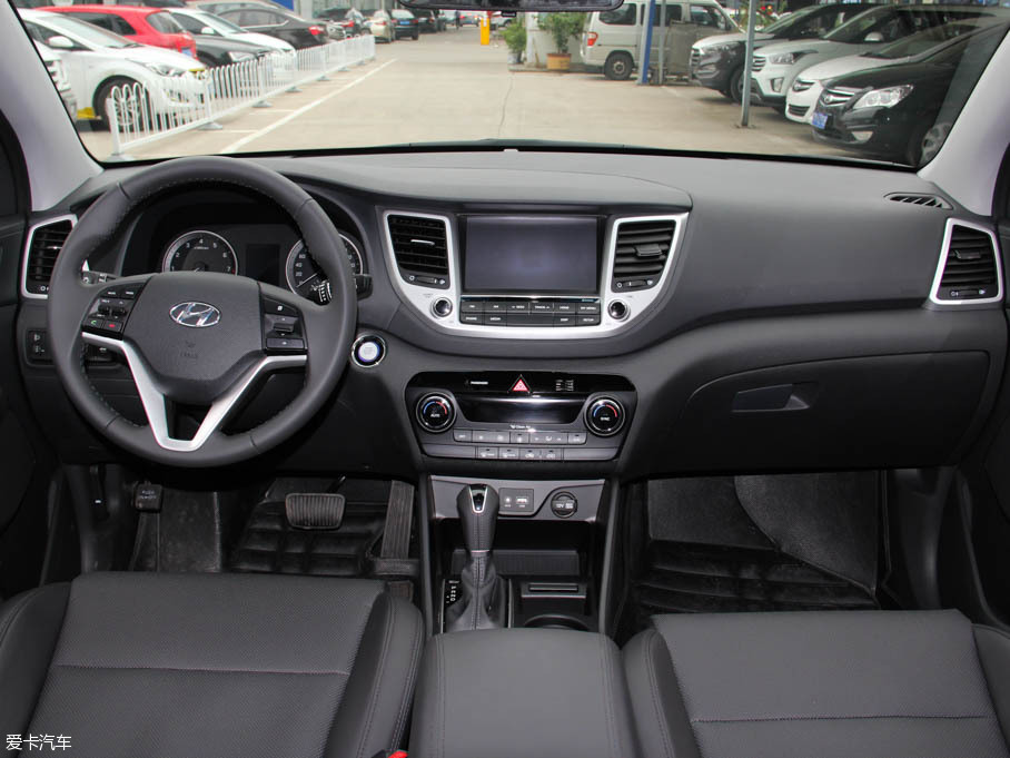 北京現代2015款全新途勝