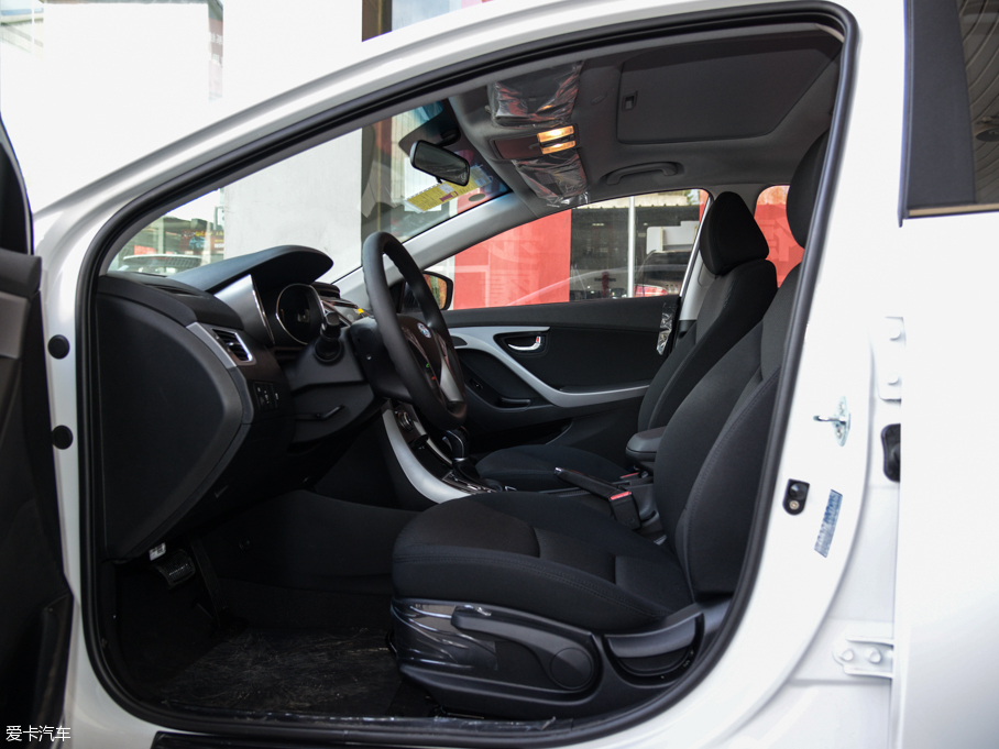 北京現代2016款朗動