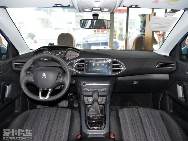 東風(fēng)標(biāo)致2015款標(biāo)致308S