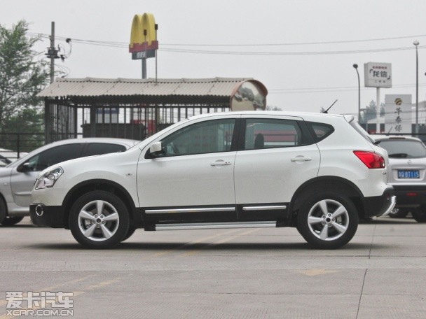 東風日產2013款逍客