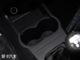 長安乘用車2015款奔奔