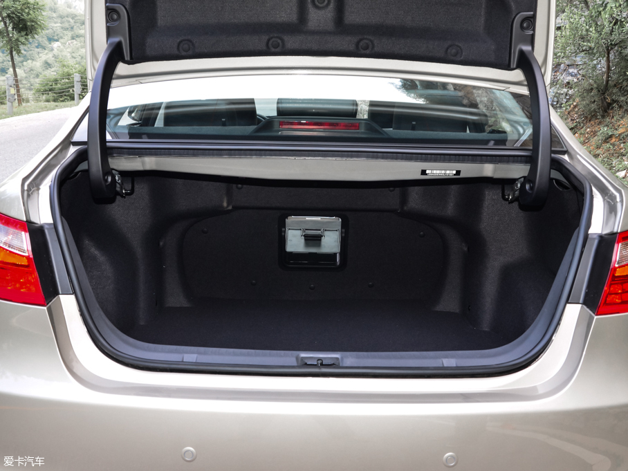 長安乘用車2016款睿騁