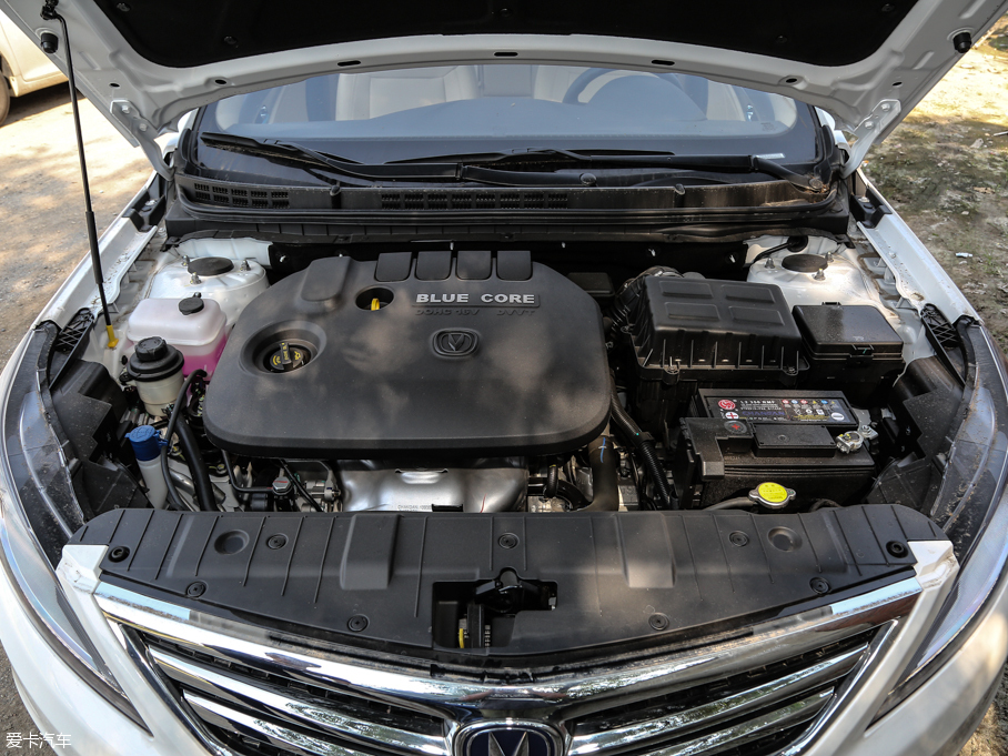 長安乘用車2016款逸動