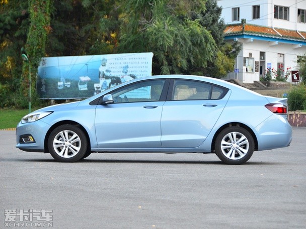 上汽通用雪佛蘭2015款科魯茲三廂