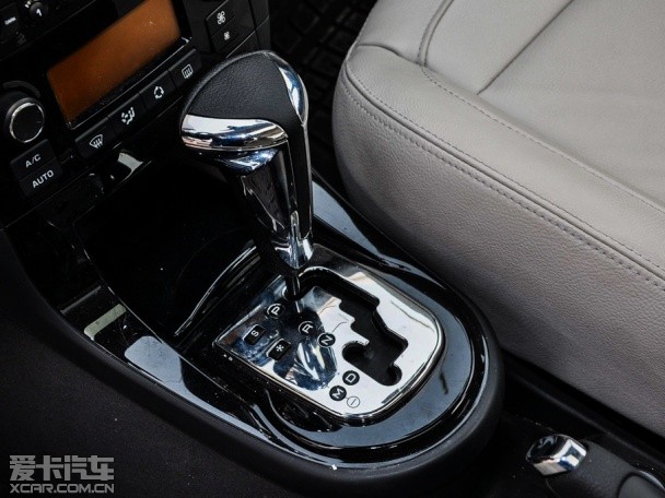 東風雪鐵龍2014款新世嘉三廂