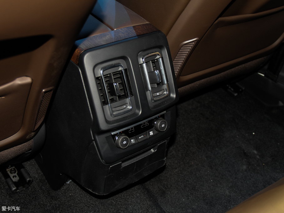 東風雪鐵龍2017款雪鐵龍C6