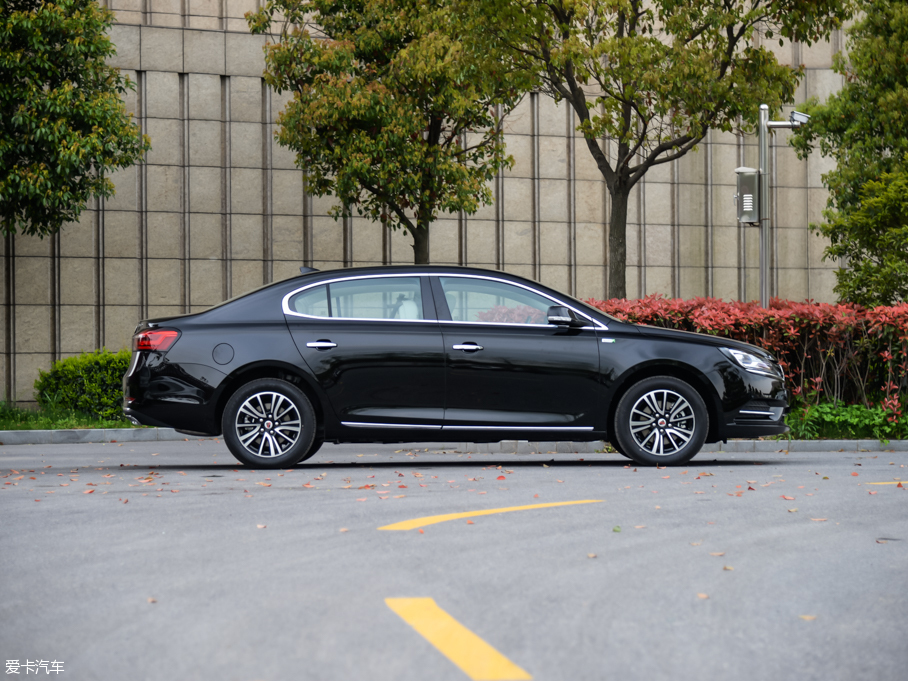 上汽榮威2016款榮威e950