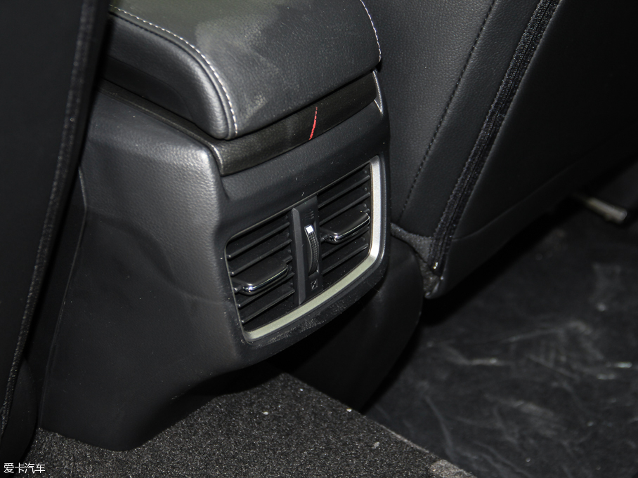 東風本田2016款思域