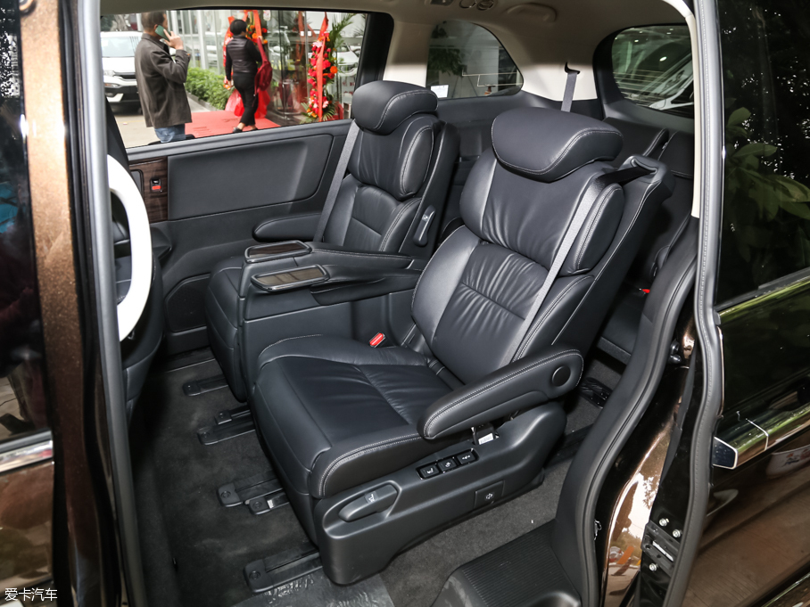 東風本田2016款艾力紳