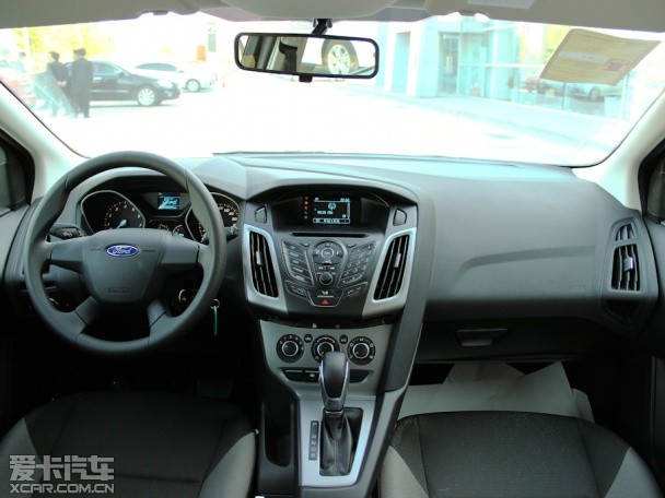 長安福特2012款新福克斯兩廂