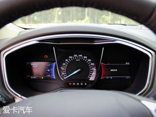 長安福特2013款新蒙迪歐