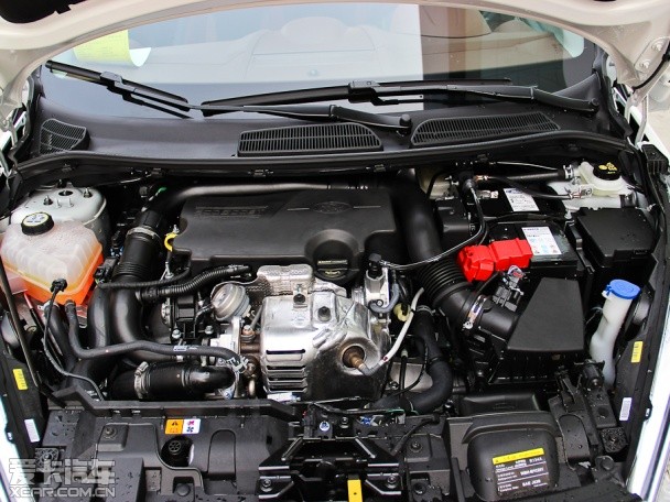 長(zhǎng)安福特2014款嘉年華兩廂