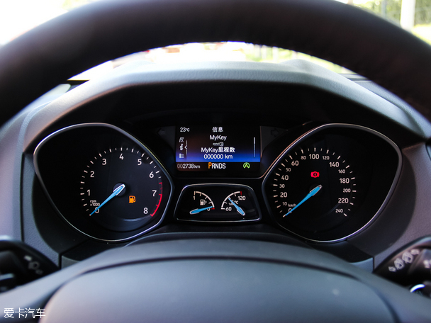 長安福特2015款新福克斯兩廂