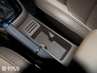 一汽-大眾2015款寶來