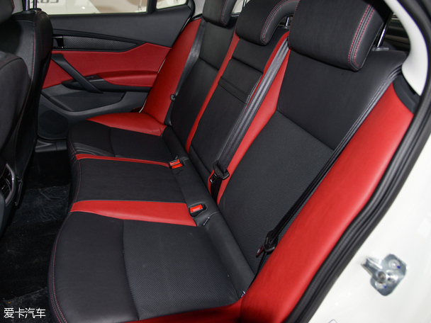 北汽紳寶2015款紳寶CC