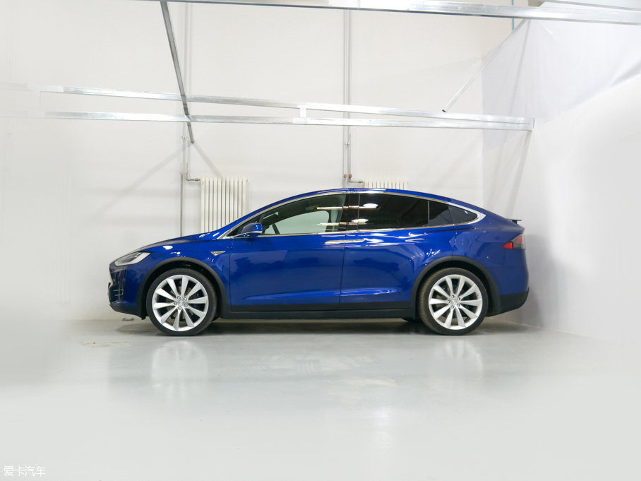 TESLA2016款MODEL X