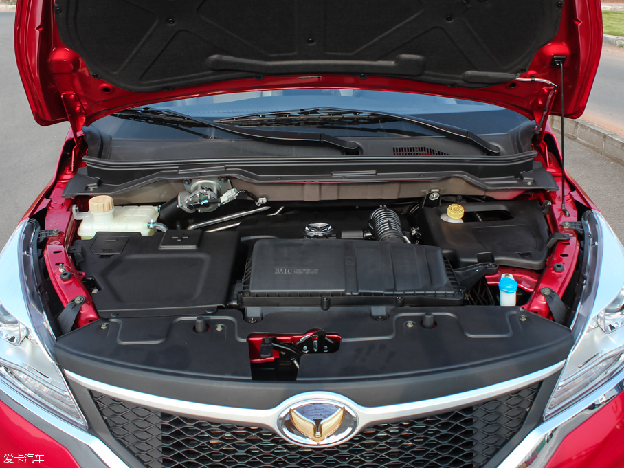 北汽幻速2015款幻速H3