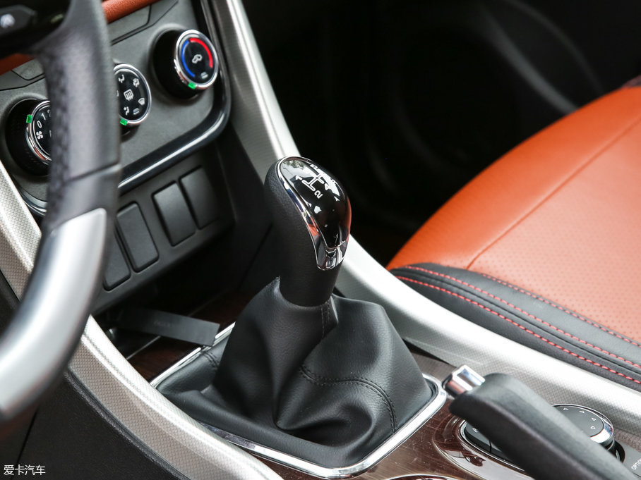 北汽幻速2016款幻速S3L