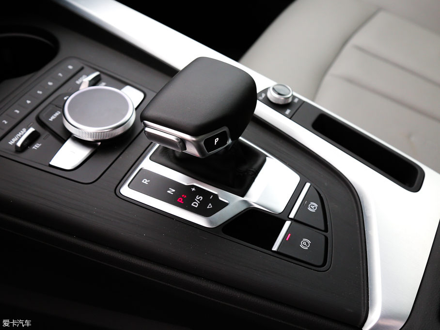 一汽-大眾奧迪2017款奧迪A4L