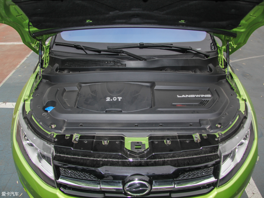 陸風(fēng)汽車2015款陸風(fēng)X7