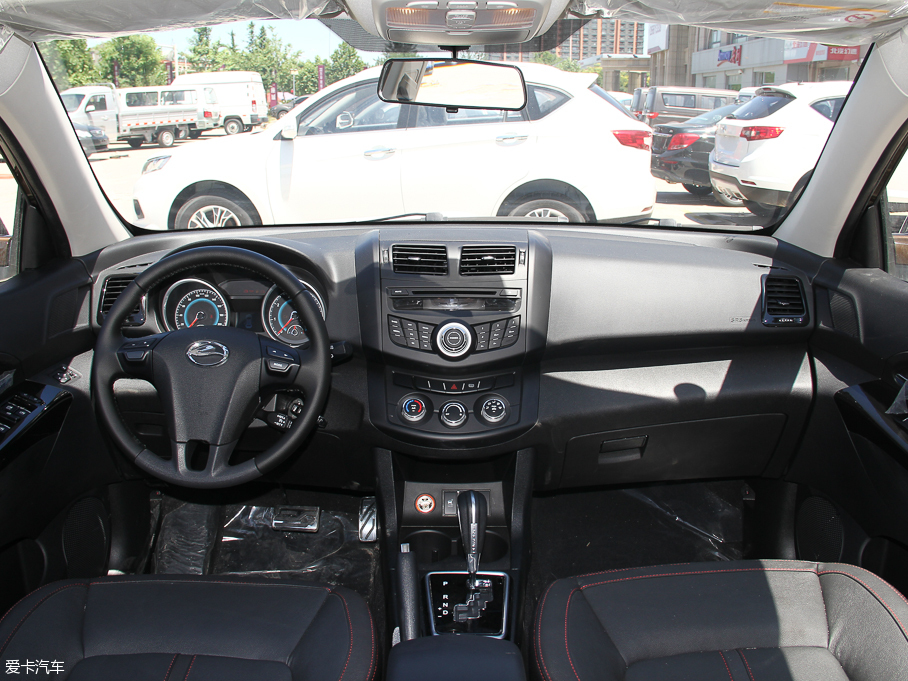 陸風(fēng)汽車2015款陸風(fēng)X5