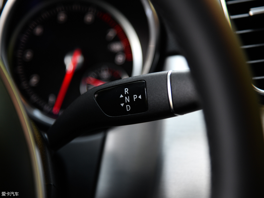 奔馳(進(jìn)口)2015款奔馳GLE 運動SUV