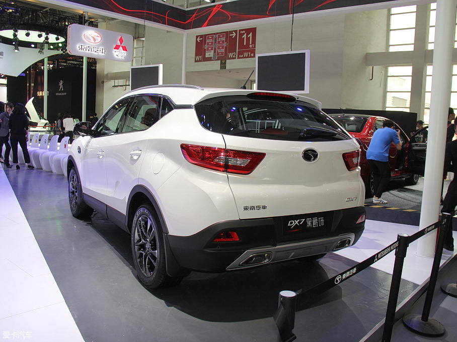 东南汽车2015款东南DX7