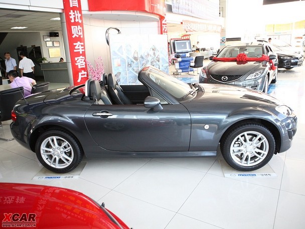 三款硬頂敞篷車