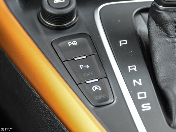 薦1.0T自動(dòng)超能風(fēng)尚型 全新福克斯導(dǎo)購