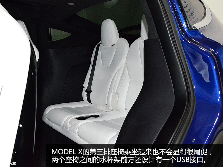 振翅欲飞的雄鹰 爱卡实拍特斯拉MODEL X