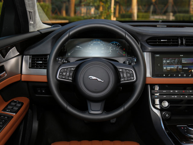 實拍奇瑞捷豹XFL