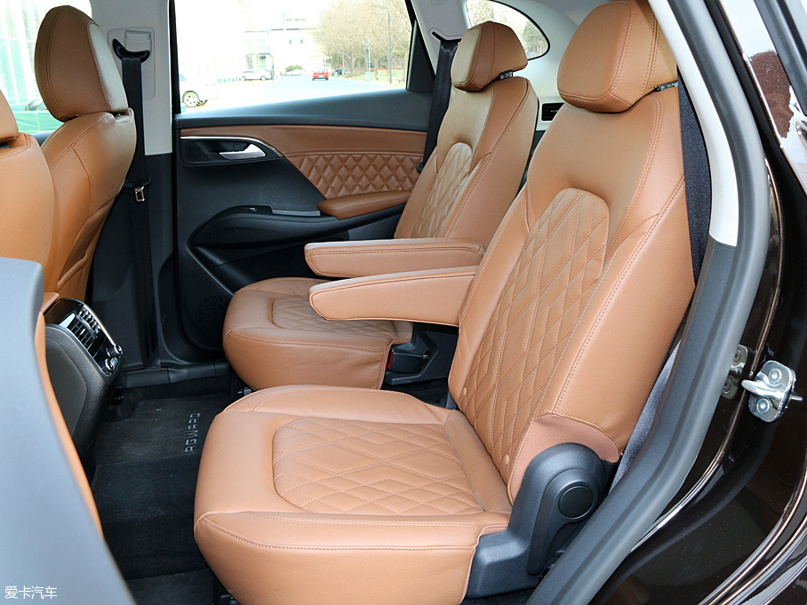 寶沃BX7六座版和七座版實拍