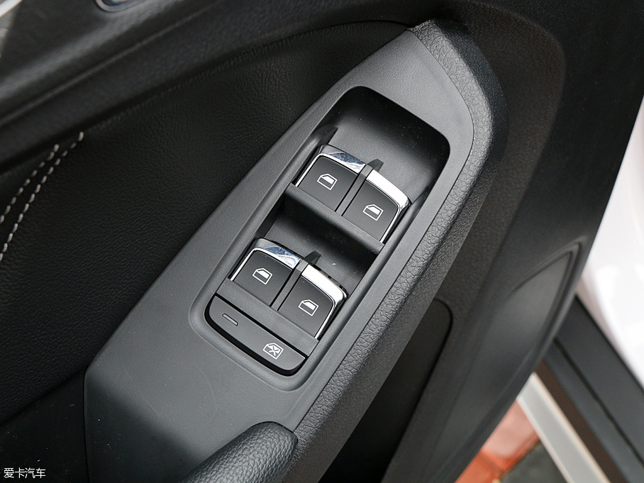 上汽榮威eRX5靜態體驗