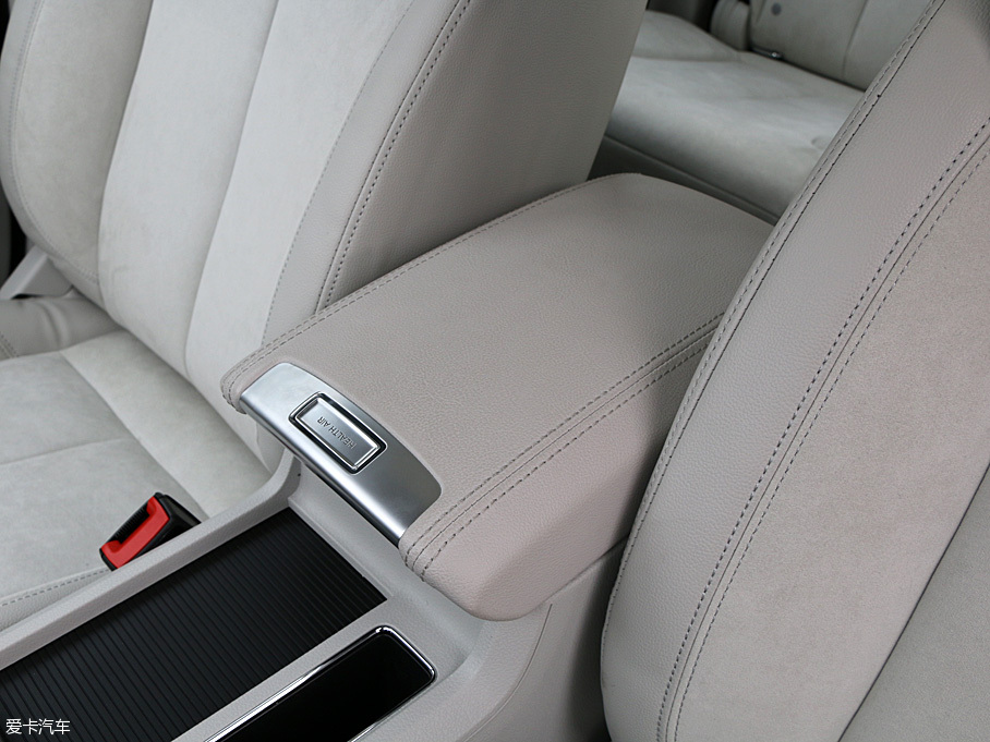 上汽榮威eRX5靜態體驗