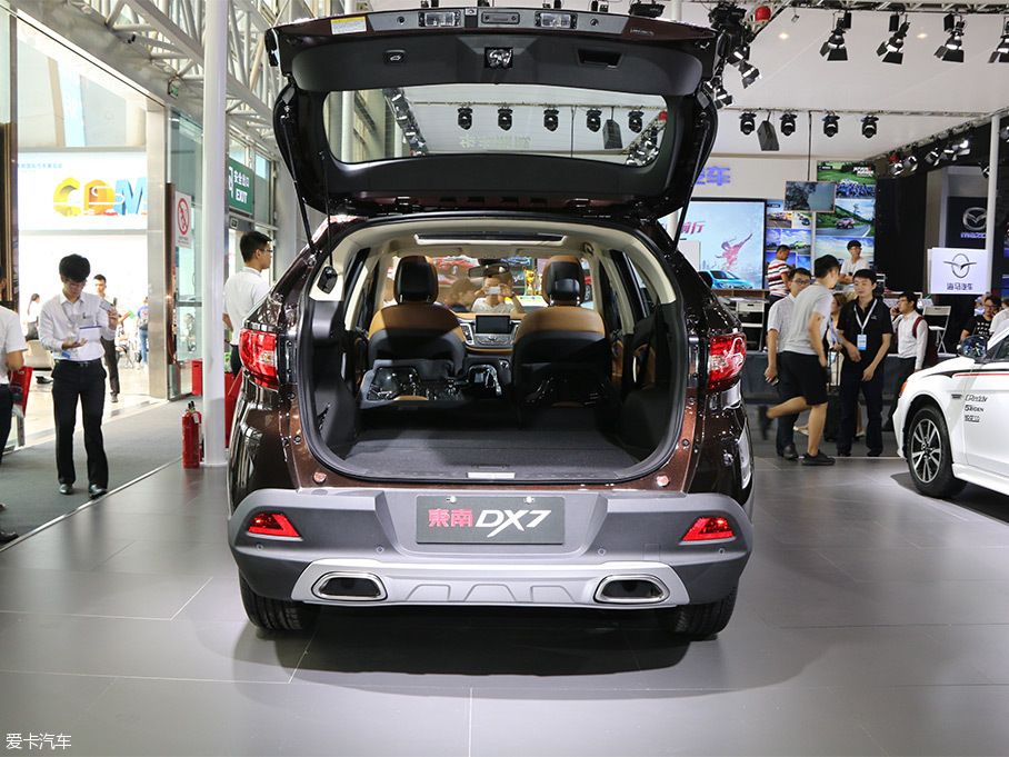 長腿編輯測空間 中國品牌SUV哪家強？