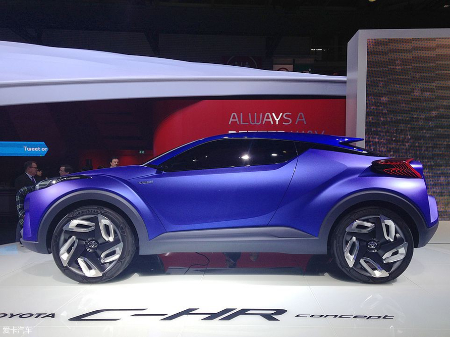丰田小型SUV C-HR预告图 将3月1日发布