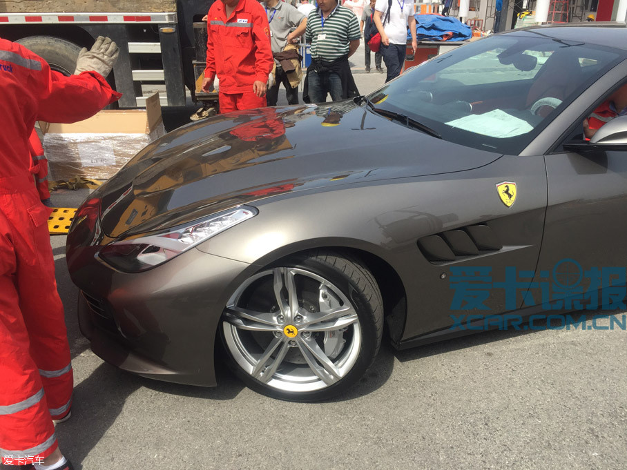 法拉利ff和gtc4lusso,法拉利gtc4lusso和ff > 法拉利gtc4lusso实车