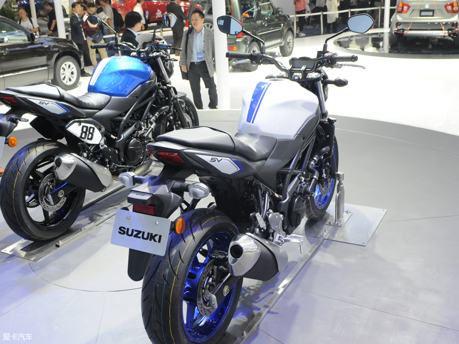 SV650;摩托车;街车;铃木SV650;SUZUKI