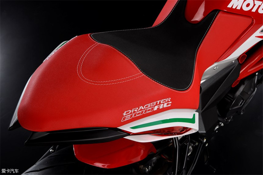 MV agusta̷ܳRC󣬽ҲͣĽֳDragster 800RCˡMV Agusta Dragster 800 RCͬ350̨