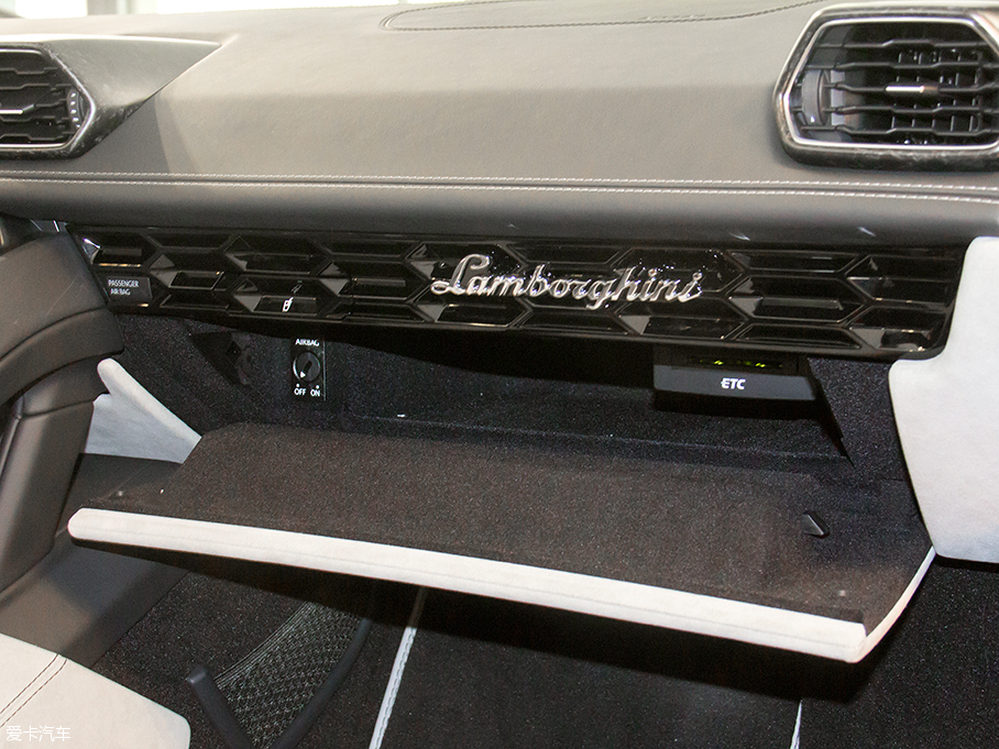 實拍蘭博基尼Huracan Spyder