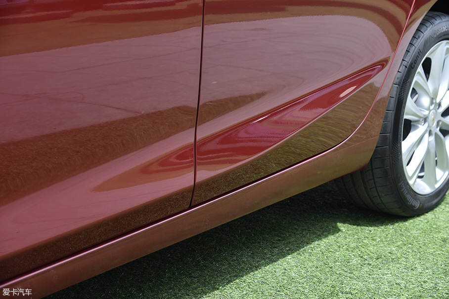 上汽通用雪佛蘭2017款科魯茲三廂