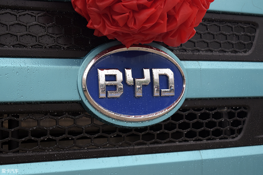 比亚迪全电动环卫车；比亚迪环卫车全球首发