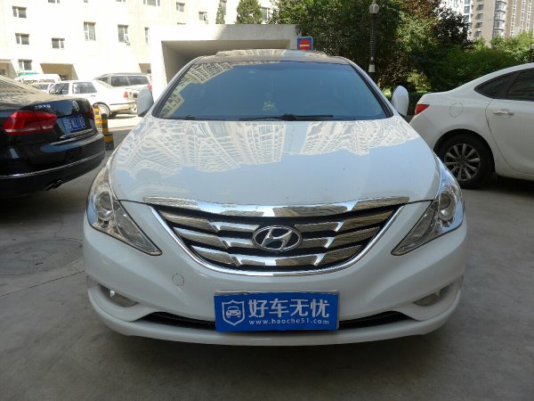 现代索纳塔八 2012年上牌