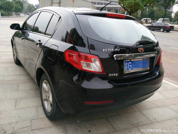 2010年上牌吉利帝豪ec7-rv