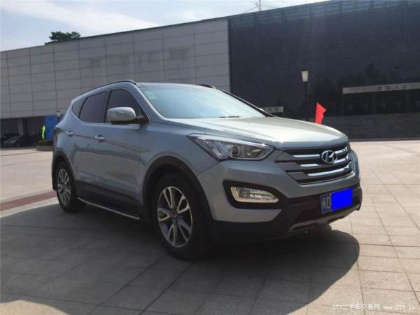 2013年上牌现代新胜达(进口)